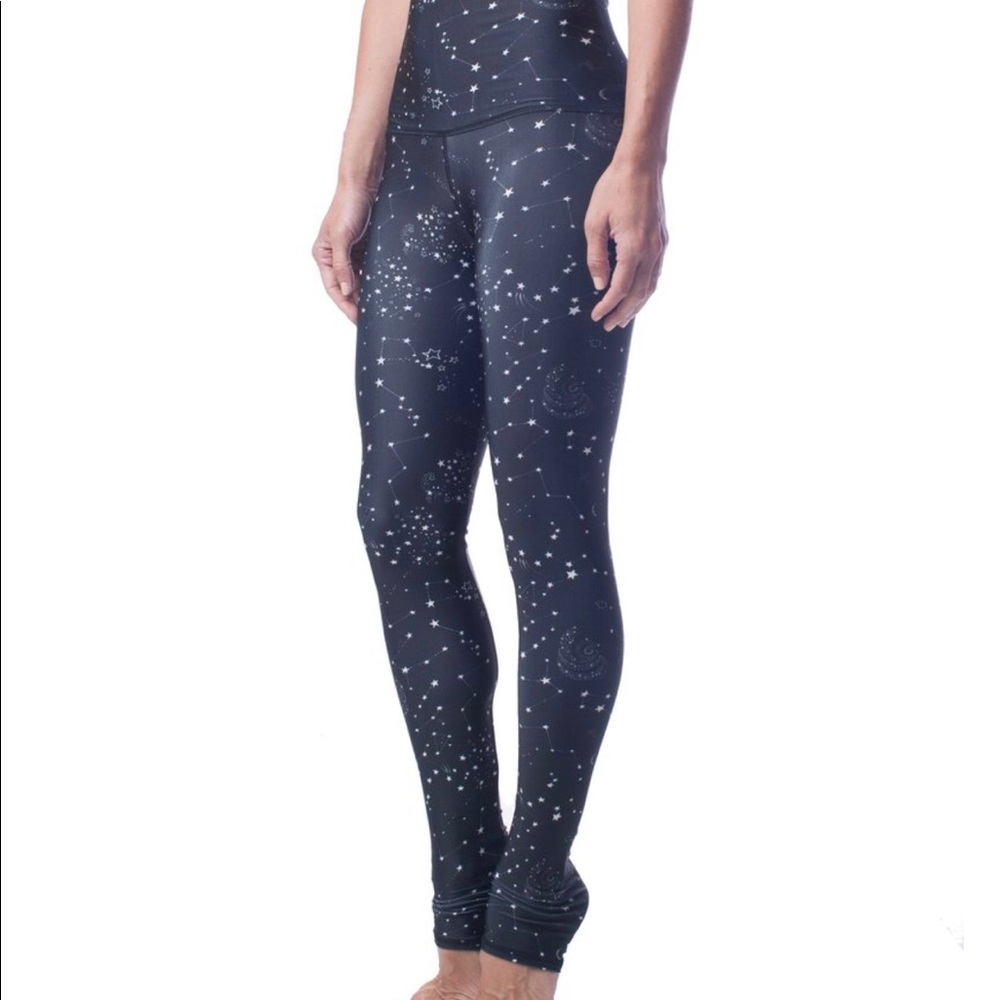 Emily Hsu constellation legging